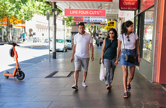 Melbourne Street Candid