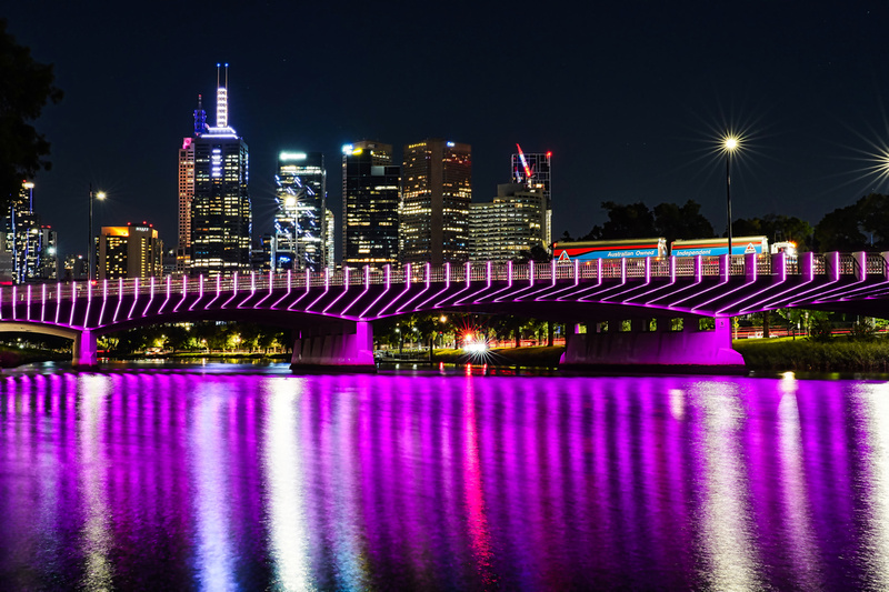 Swan Bridge